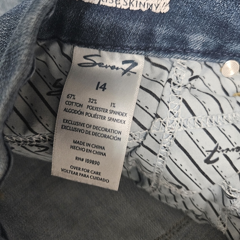 Seven7 Medium Wash High Rise Skinny Jeans! - Picture 4 of 8